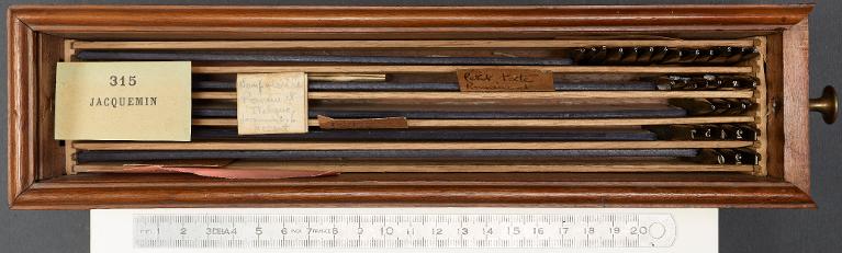 Poinçons typographiques : Jacquemin corps 12