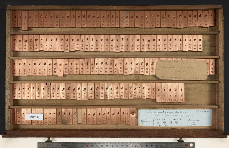 Tiroir de matrices : Grandjean corps 14