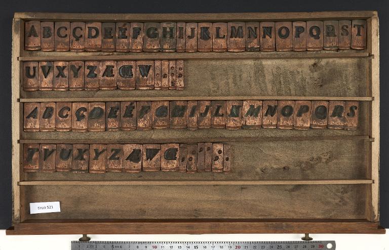 Tiroir de matrices : Luce