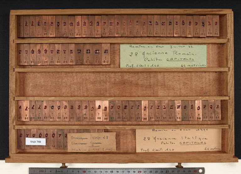 Tiroir de matrices : Marcellin-Legrand ancienne gravure